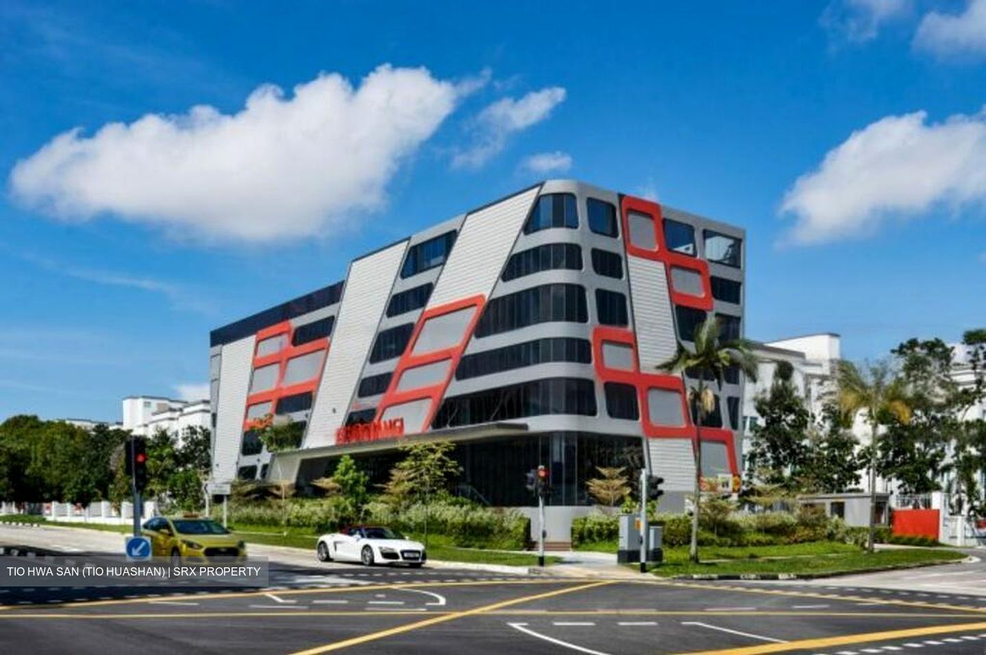 Upper Changi Road North (D17), Shop House #453470901